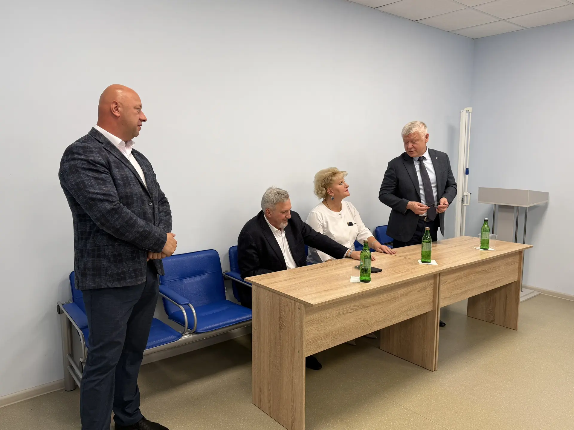 Вместе с главой Дмитрием Новиковым и врио первого заместителя министра здравоохранения ...