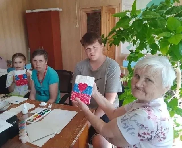 В преддверии празднования Дня России в период действия акции Единые дни социальной помощи прошли мас