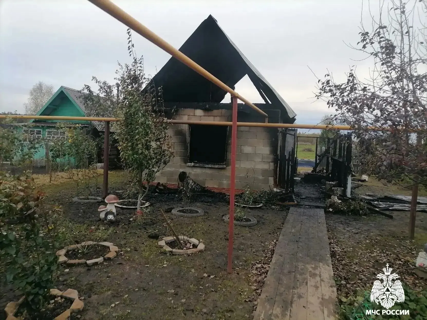 Жительница Марий Эл пыталась потушить пожар в бане и получила ожоги