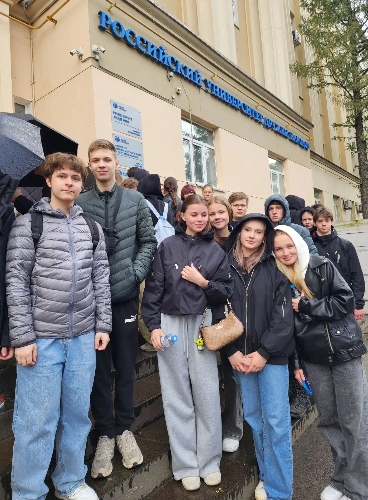 🧑🔬 Профильная практика учащихся 10‑го медицинского класса!