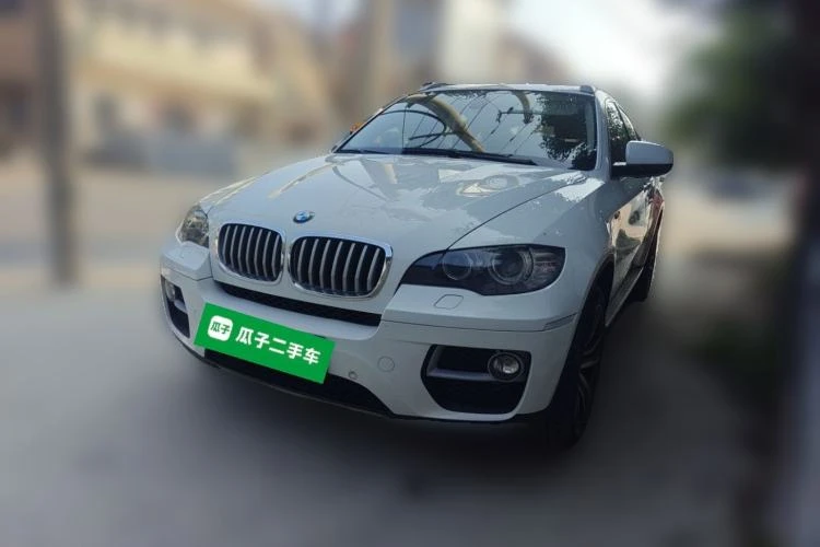 🚗 BMW 2013