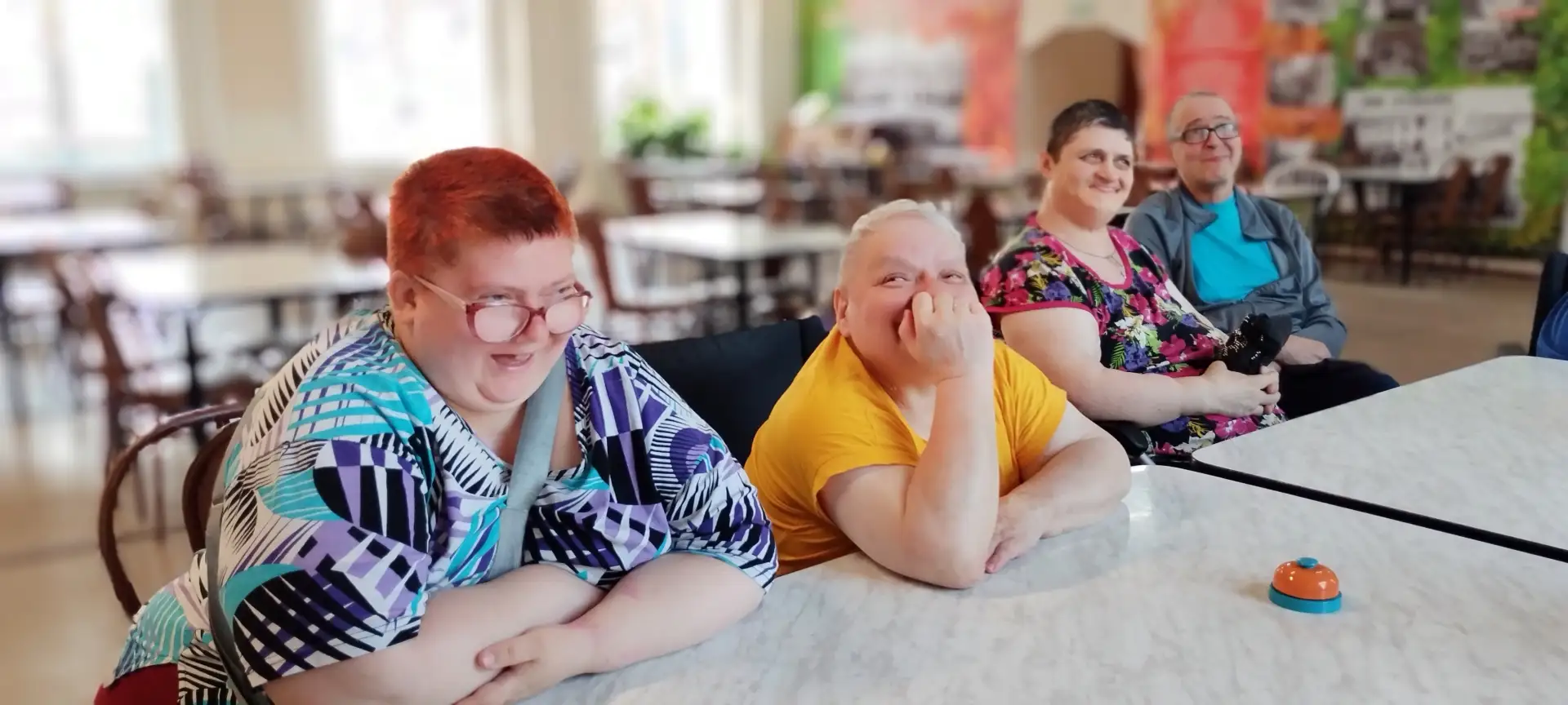 🎉🎮 Мы вновь встретились за интеллектуальной, командной и невероятно весёлой игрой «100 к 1»! И на 