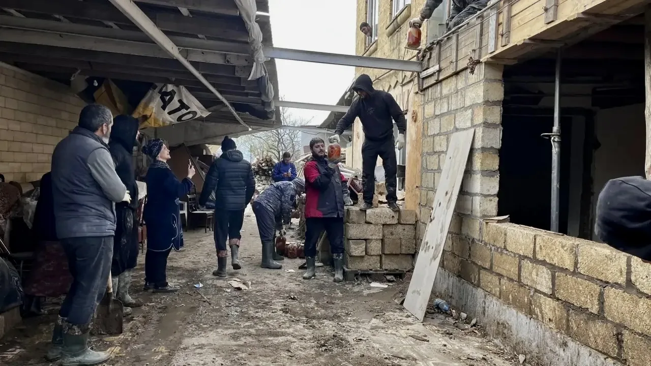 Волонтёры продолжают работу в Мамедкале и в целом по республике