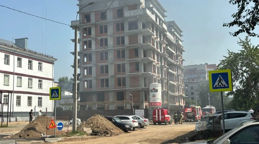 🔥 На стройке ЖК «Буревестник» на Анатолия 52 произошёл пожар