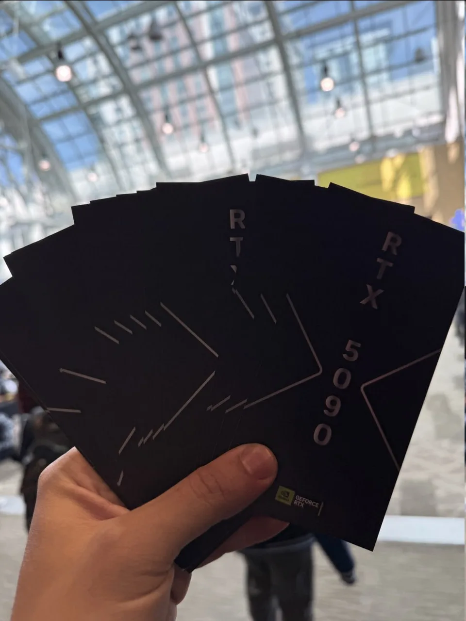 NVIDIA продает видеокарты RTX 50 по РРЦ, но только на спецмероприятиях компании