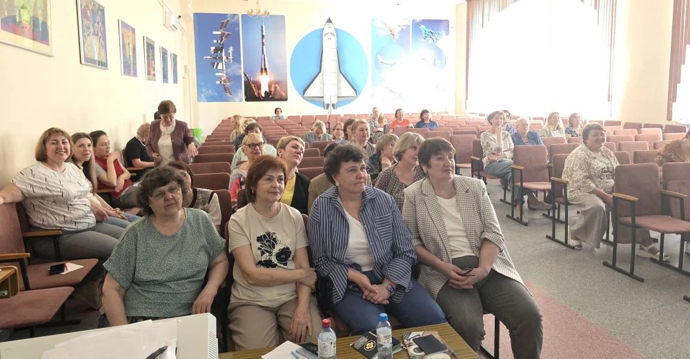 Безопасность прежде всего: учителя АКЛ прошли курс первой помощи!