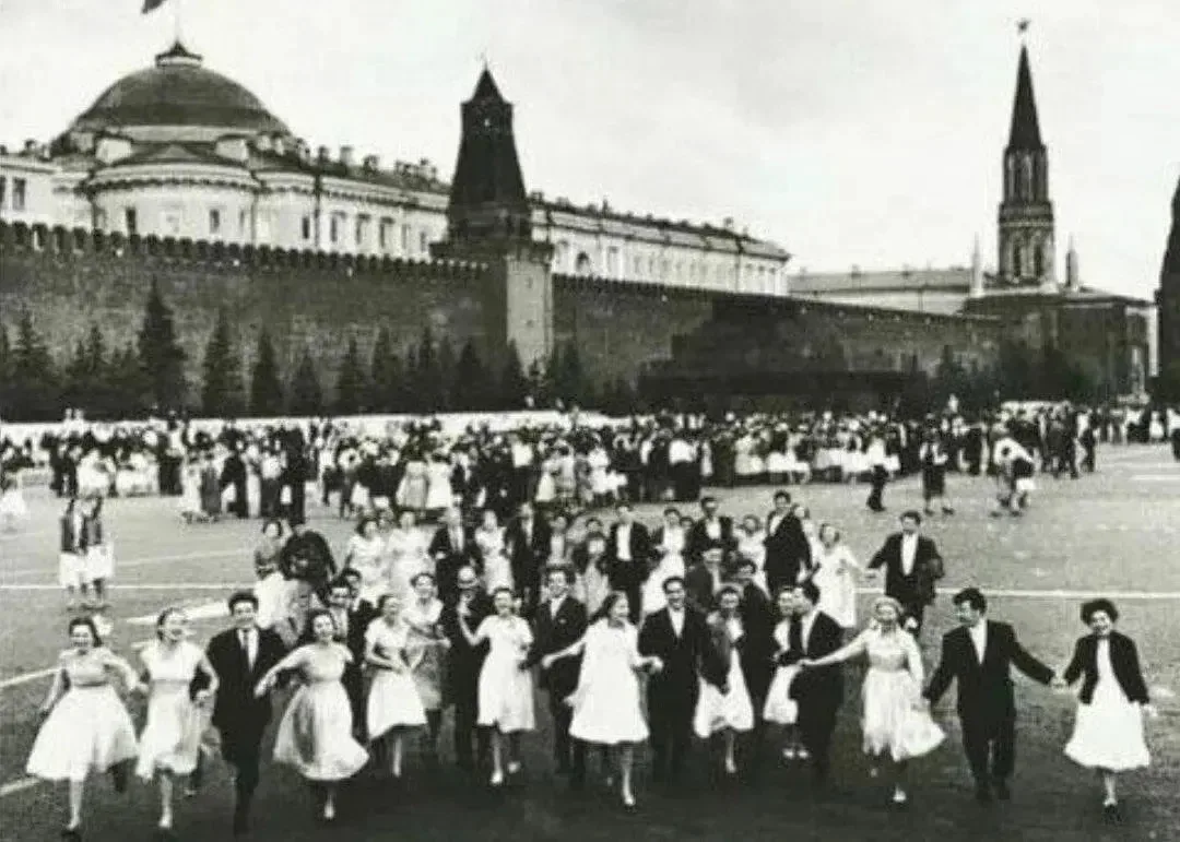 22 июня 1941 г. - 22 июня 2026 г.
85 лет назад началась Великая Отечественная война.

Сегодня, в Ден