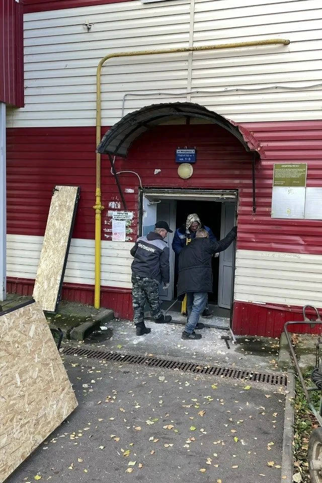 В Чистополе продолжают плановый ремонт многоквартирных домов 🏢✨