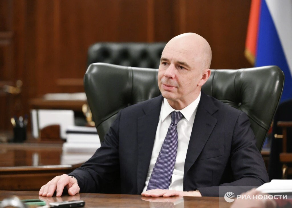Реальные доходы россиян в 2027-м вырастут на 1,4%, а в следующие два года - еще в средн...