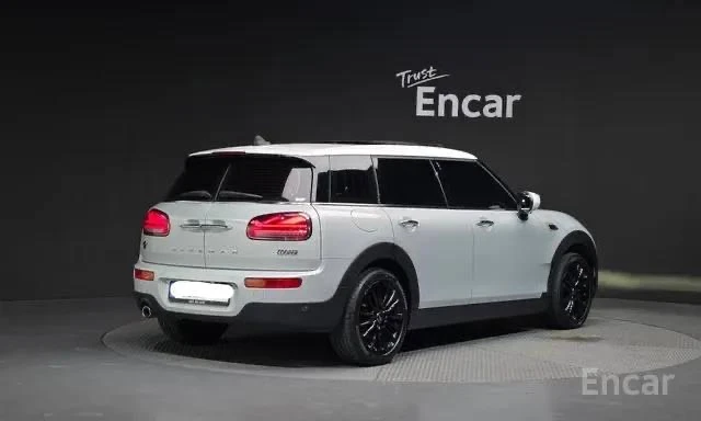 Выбери свой Mini Cooper! Собрали подборку из трёх разных версий  • Mini Cooper Countryman Untamed Ed