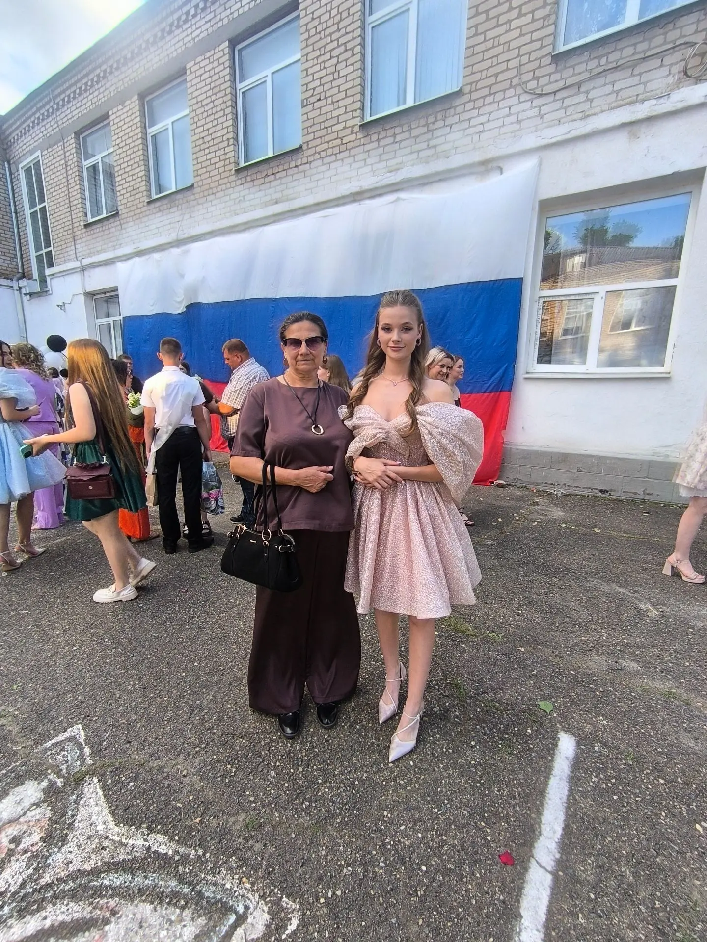 Сегодня у нашей мамы и бабушки день рождения ❤️
Хотим поздравить её 💐💐💐💐и пожелать крепкого здор