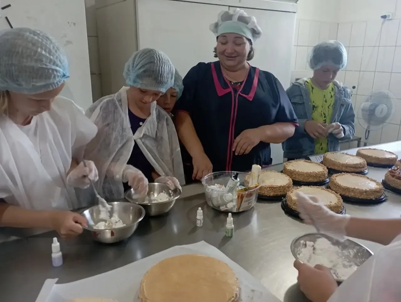 🍰 Сладкая практика: как наши ребята покоряли кондитерское искусство!

Профориентация — это не тольк