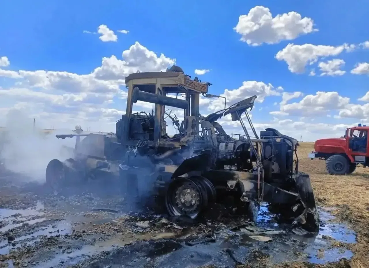 🚒Пожарные ПАСС СК ликвидировали возгорания автомобилей в Арзгирском и Левокумском округах.
 
🚜Огне