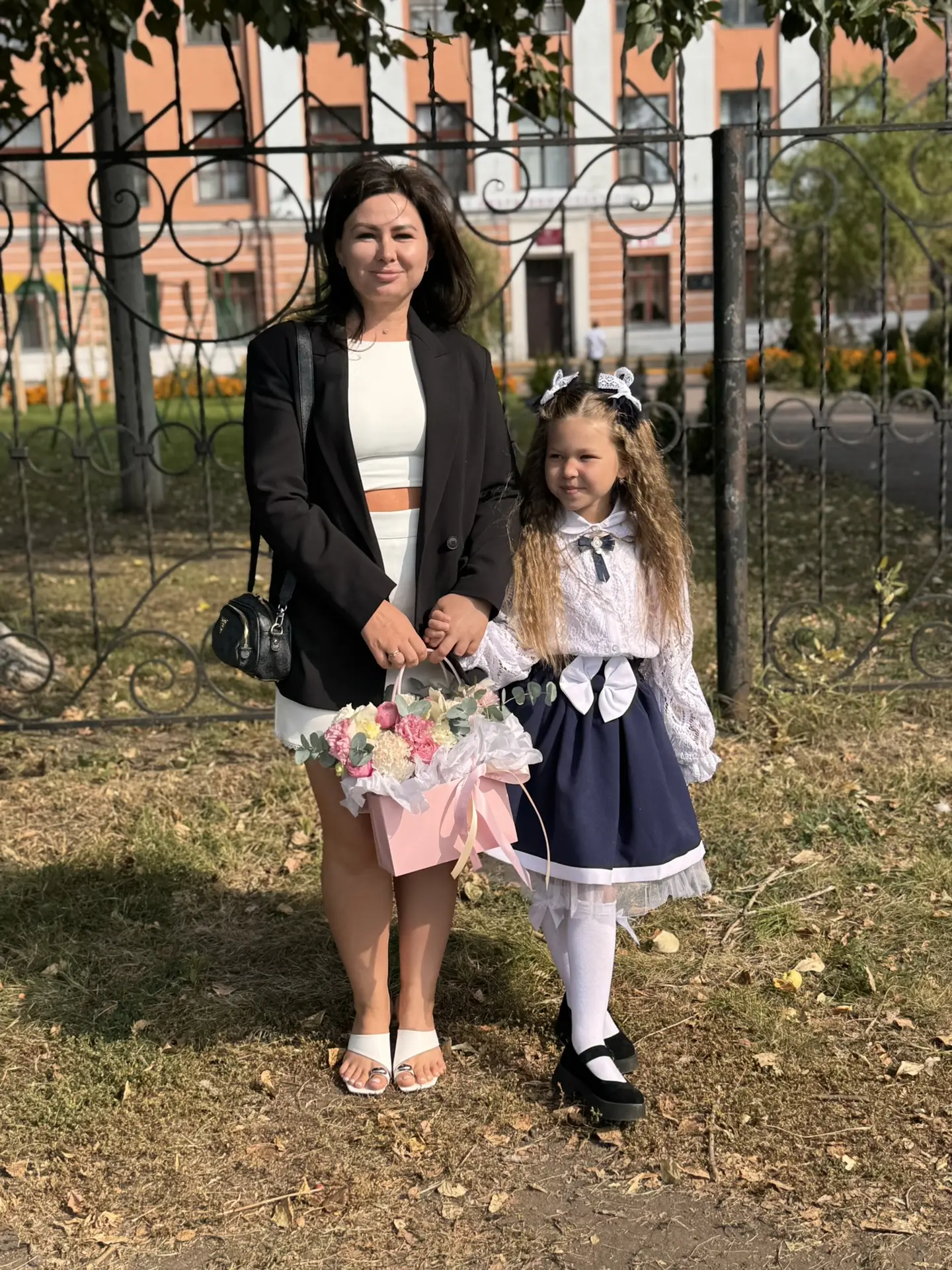 Смело идите навстречу своему большому миру, мои родные. А где бы вы ни были и сколько б...