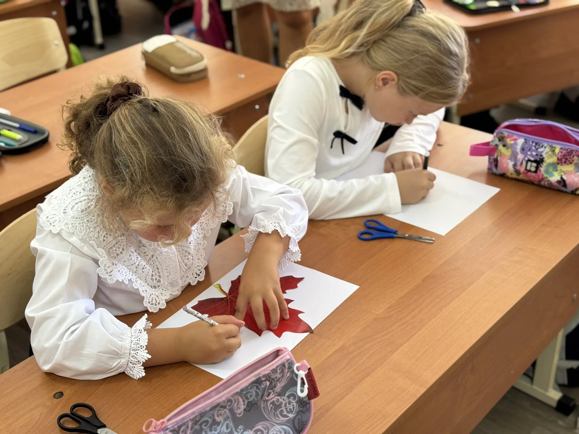 🕊️ «Дерево мира: листья обещания» 🕊️