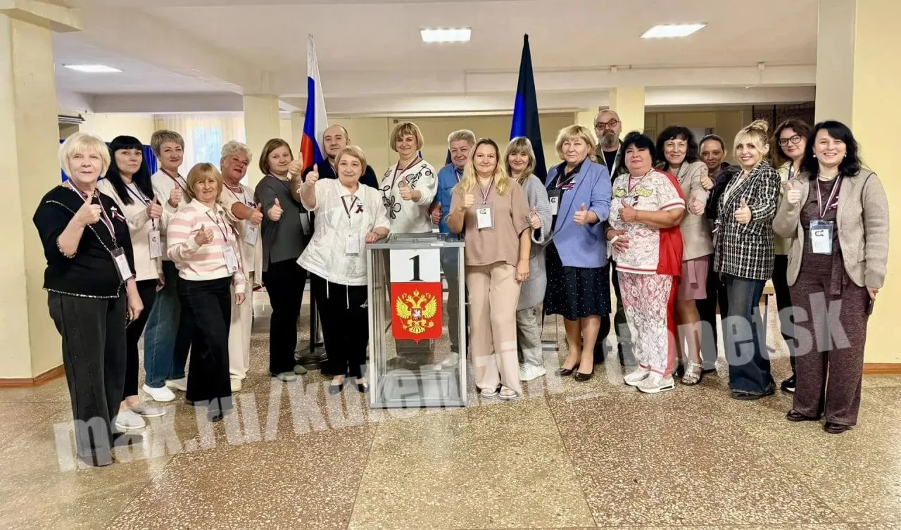 🔥Исторический момент: в Донецке дан старт основным трёхдневным выборам в Государственн...