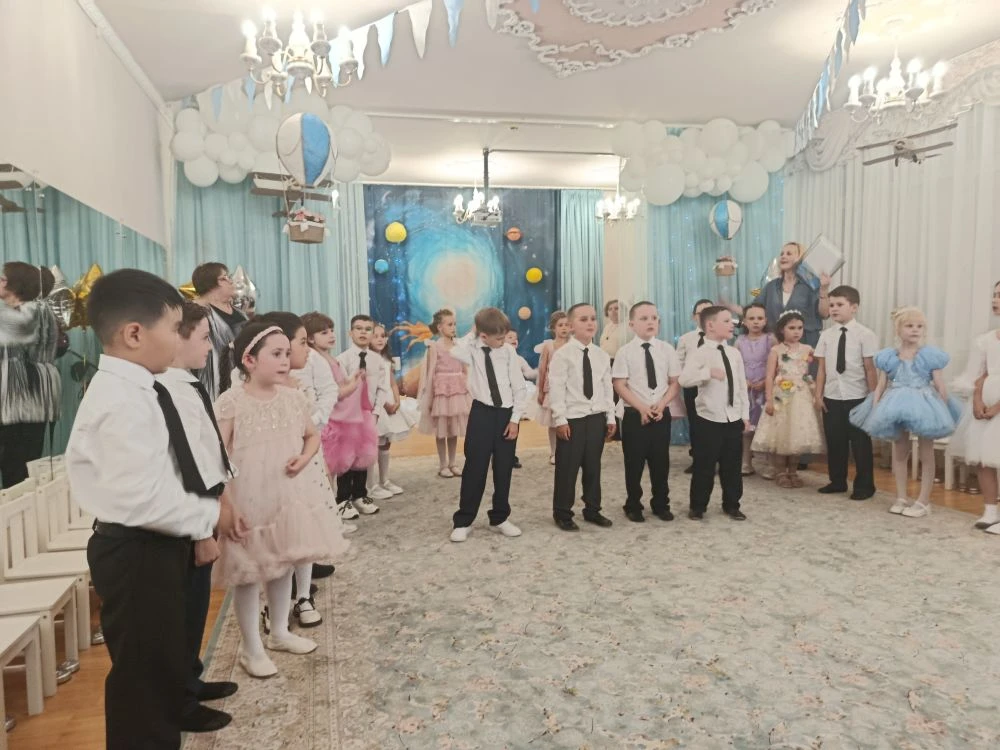 Выпускной в юбилейный год в группе Яблонька