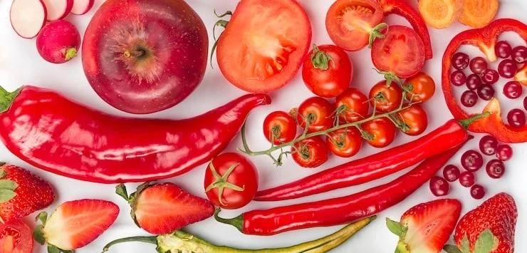 🍎🍓🍅В чем польза продуктов красного цвета 

Красный цвет продуктам питания обеспечивает мощнейший 