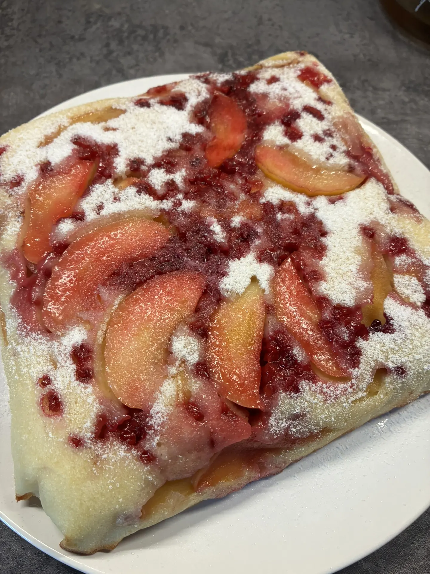 Яблочный Спас и мое прочтение шарлотки с малиной, корицей и цедрой.