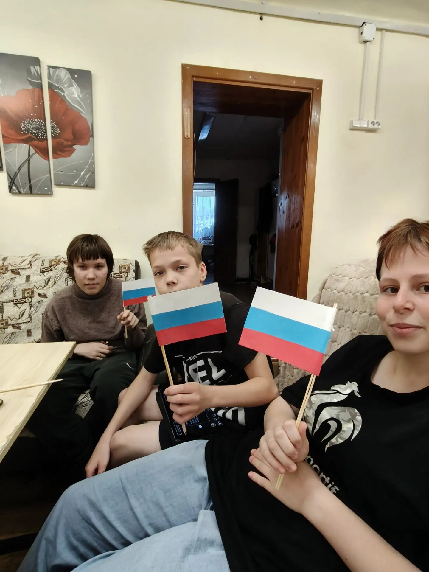 В начале июня, в преддверии главного государственного праздника нашей страны — Дня России, воспитате