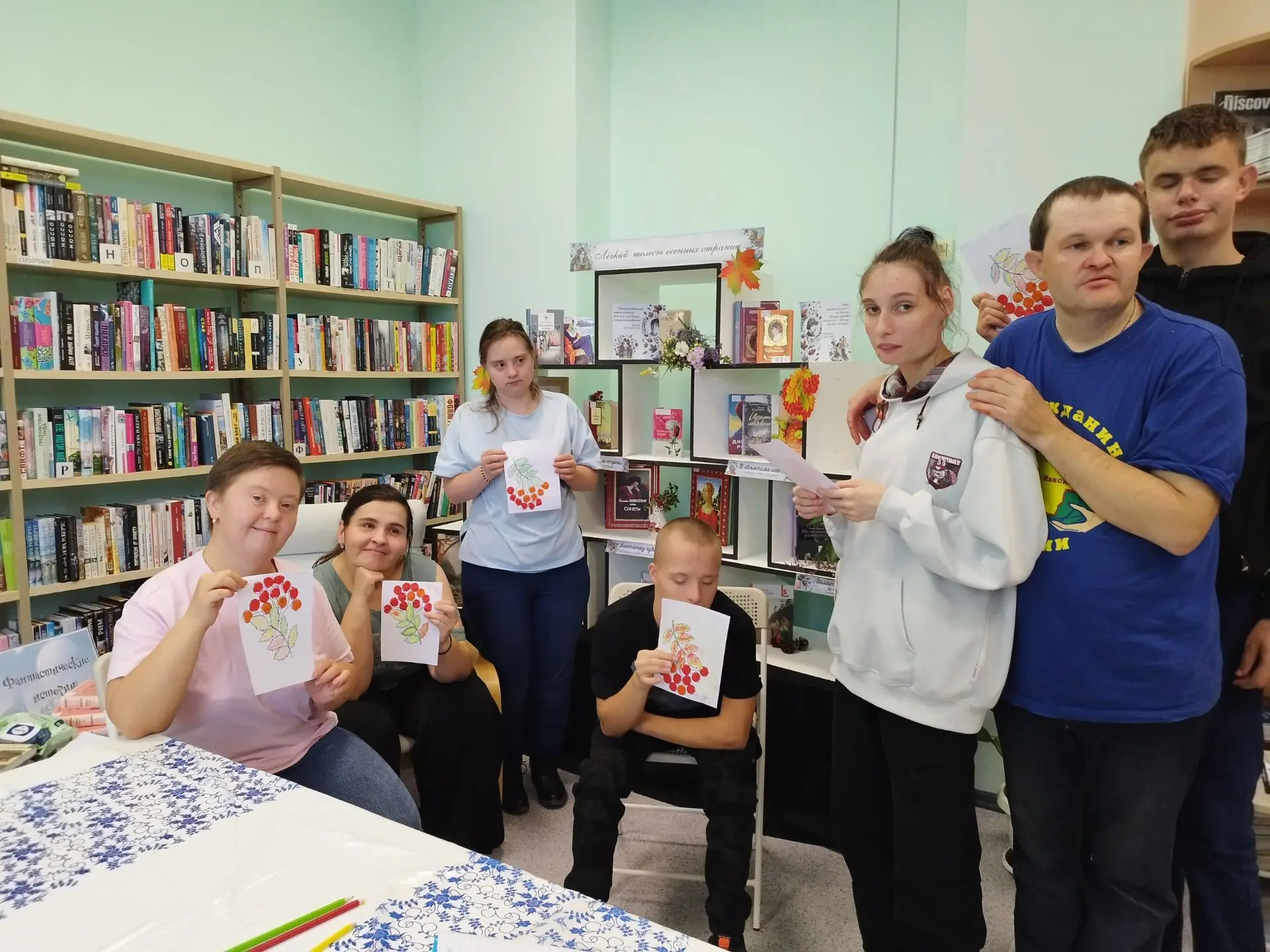 РЯБИНА – ОБЕРЕГ: молодые читатели на осенней встрече