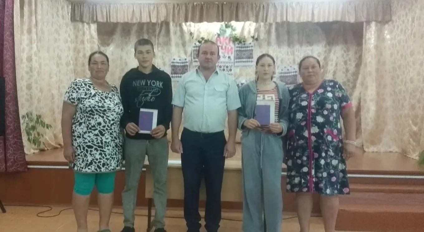 4 июля в Большевыльской школе состоялось вручение аттестатов об окончании основной школ...