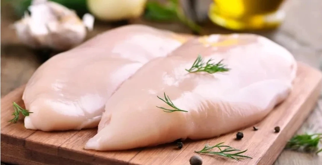 Куриная грудка: диетический белок для мышц