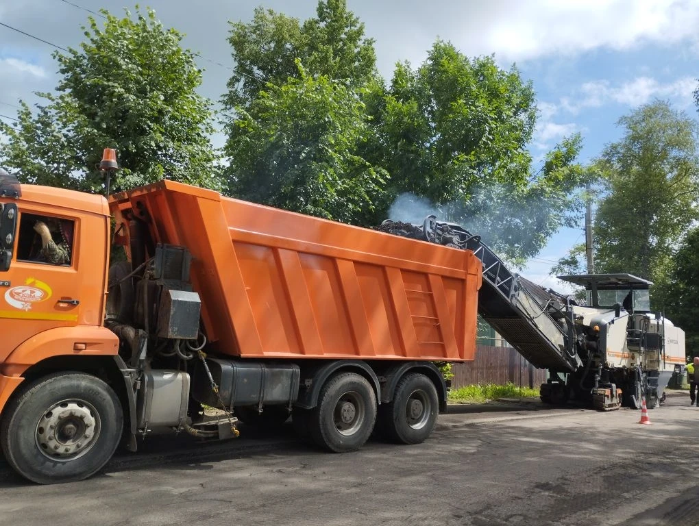 🚧На улице Революционной стартовали дорожные работы!

К ремонту участка приступила подрядная организ