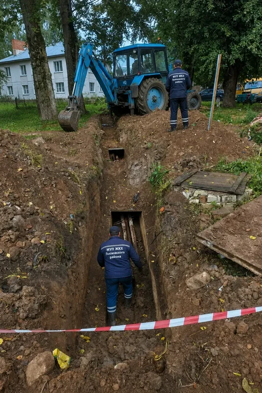 В селе Бармино на площади Победы стартовали работы по обновлению инженерных коммуникаци...