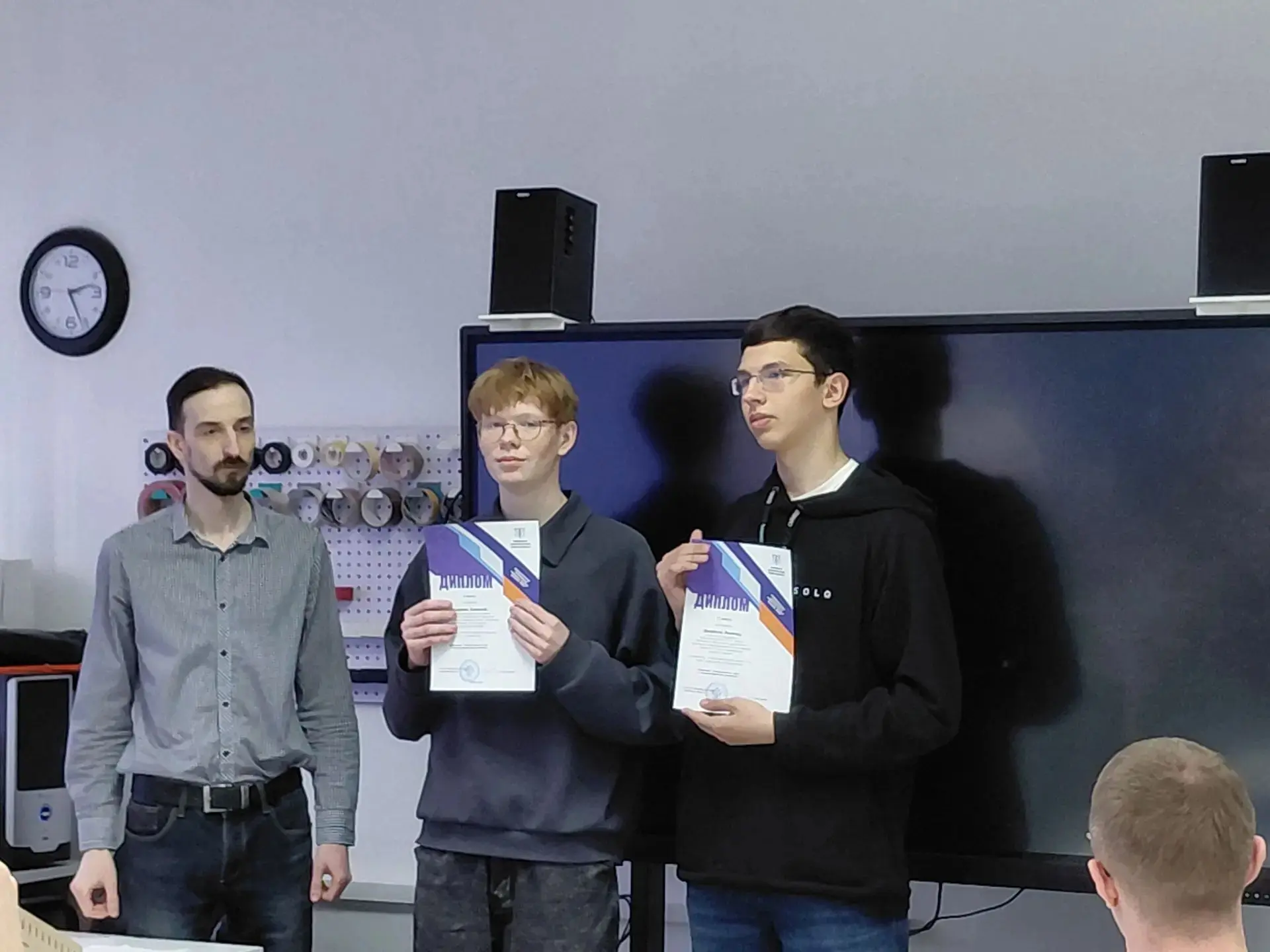 Достижения студентов  МК 🏆  🎉 Наши студенты в топе на конкурсе «Компьютер - XXI век»!  💻 Региональны