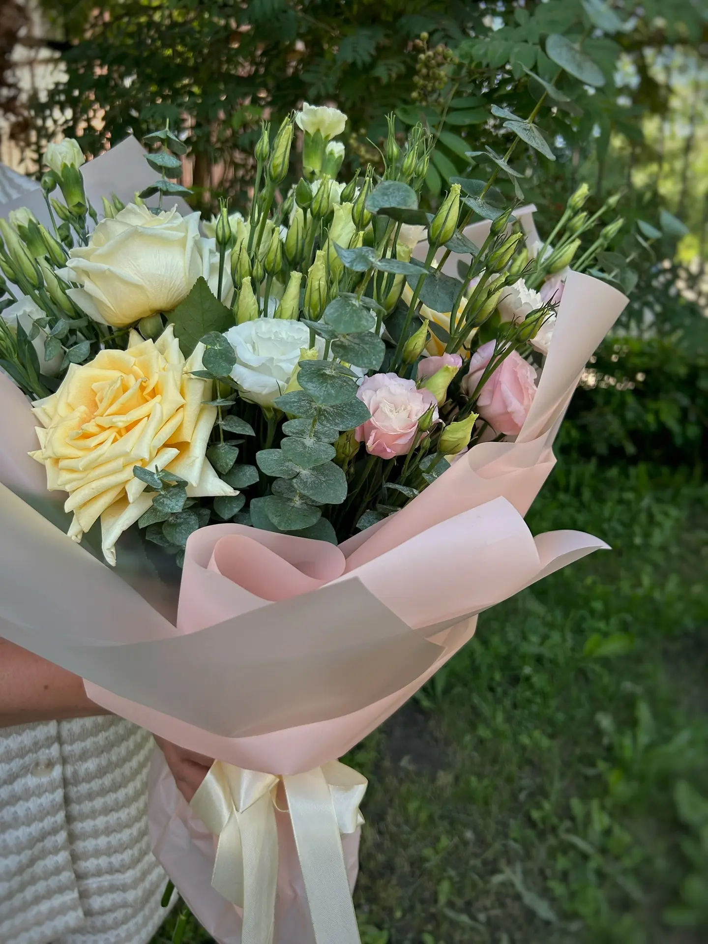 Идеальное сочетание пятницы и Дня дарения подарков - 17 июля.
Такую красоту создали наши флористы на