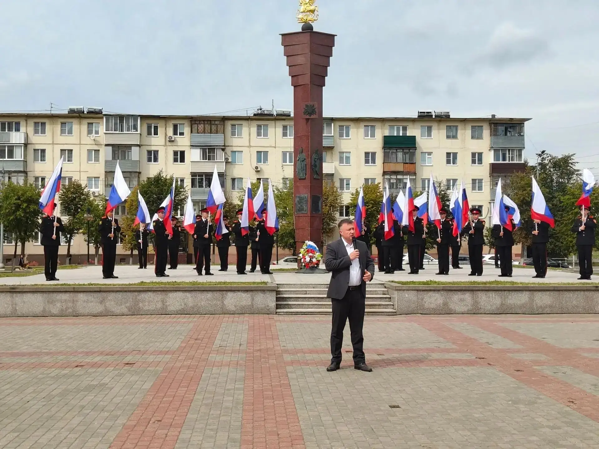 Сегодня, 21 августа, на Аллее Славы состоялось торжественное мероприятие, посвященное Д...