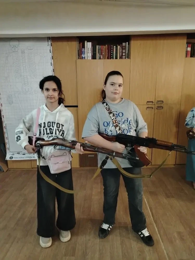 В рамках проекта «Орлёнок-хранитель» ученики 4А и 4Б классов совершили незабываемое путешествие — мы