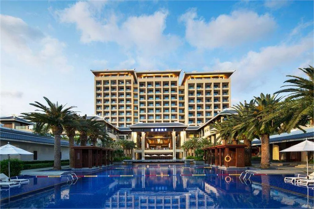 Знойная скидка на JINGHAI HOTEL & RESORT 5*. Исключительно редкое предложение🌴✈️

JINGHAI HOTEL & R