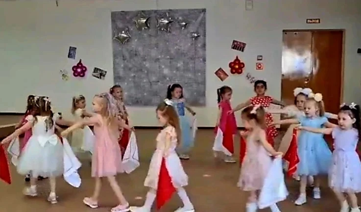 ✨ Отчётный концерт в детском саду МБОУ ЦО " Притяжение »! ✨  В нашем детском саду прошёл настоящий п