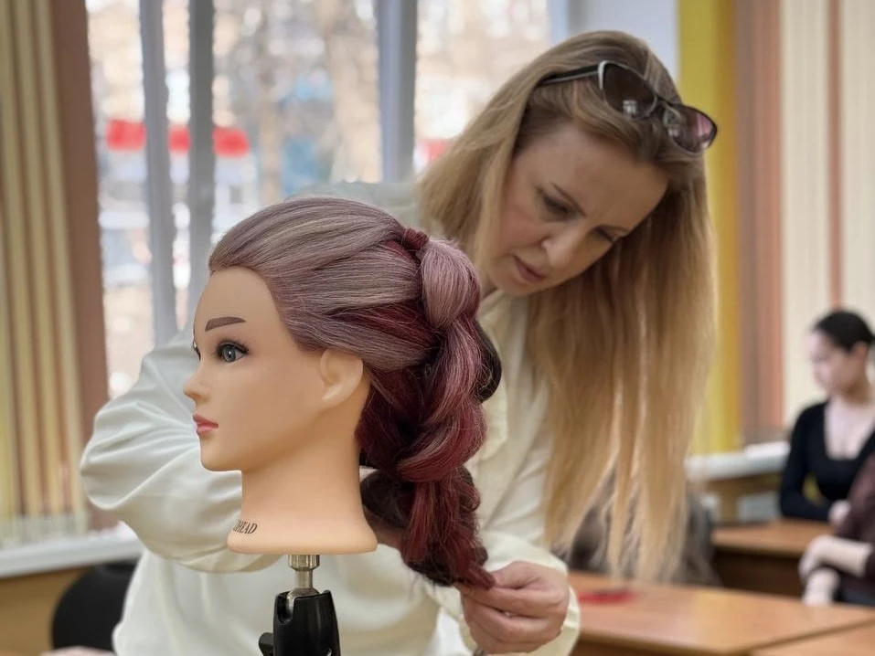 💇‍♀️ Неделя индустрии красоты: учимся создавать красоту своими руками  В рамках Недели технологий ин