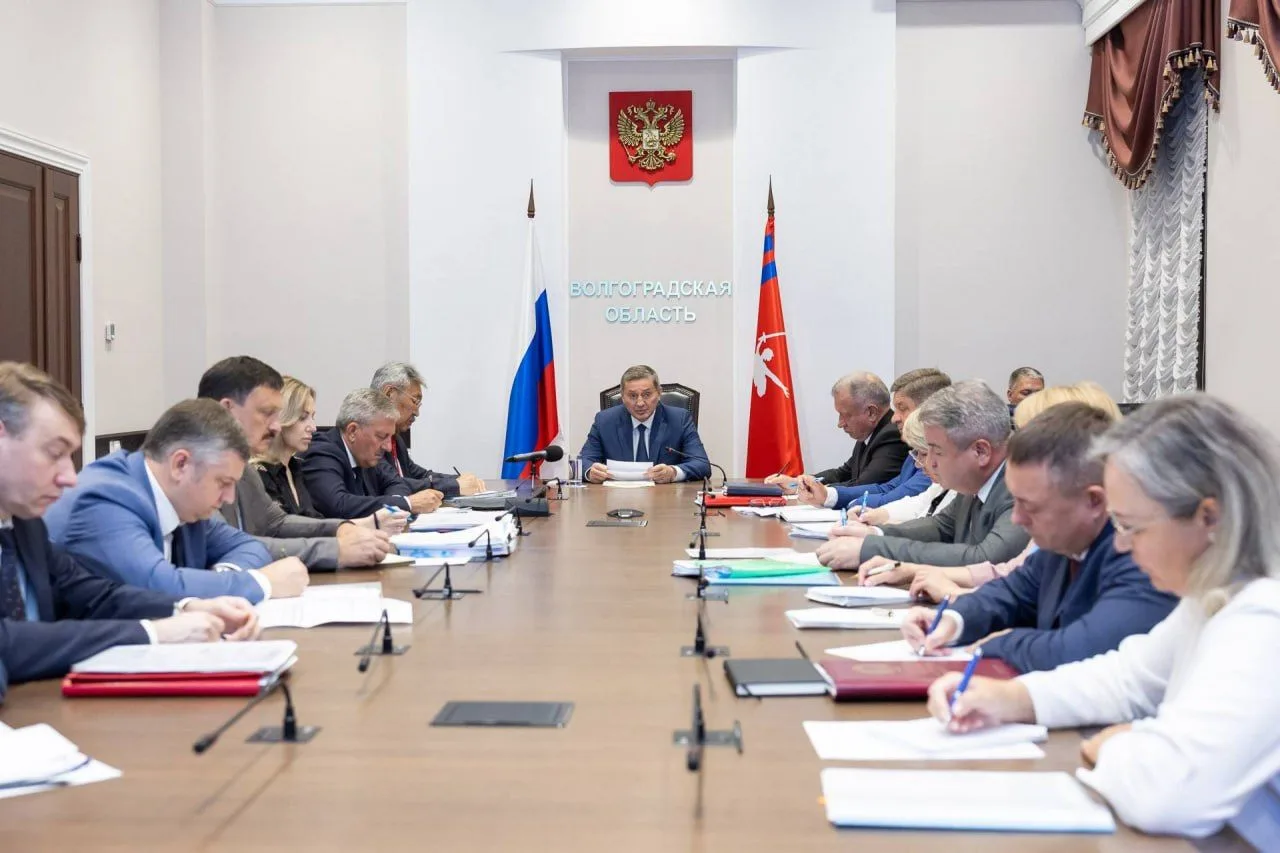 🏗В Волгоградской области в 2026 году обновят более 200 километров дорог, включая мосты...