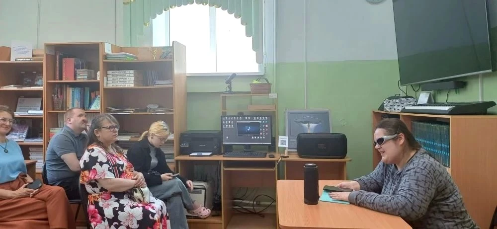 В Уссурийске прошло просветительское мероприятие «ТИФЛОИНФОРМАЦИОННЫЙ ЛИКБЕЗ: ПРИЛОЖЕНИЯ ЯНДЕКСА», о