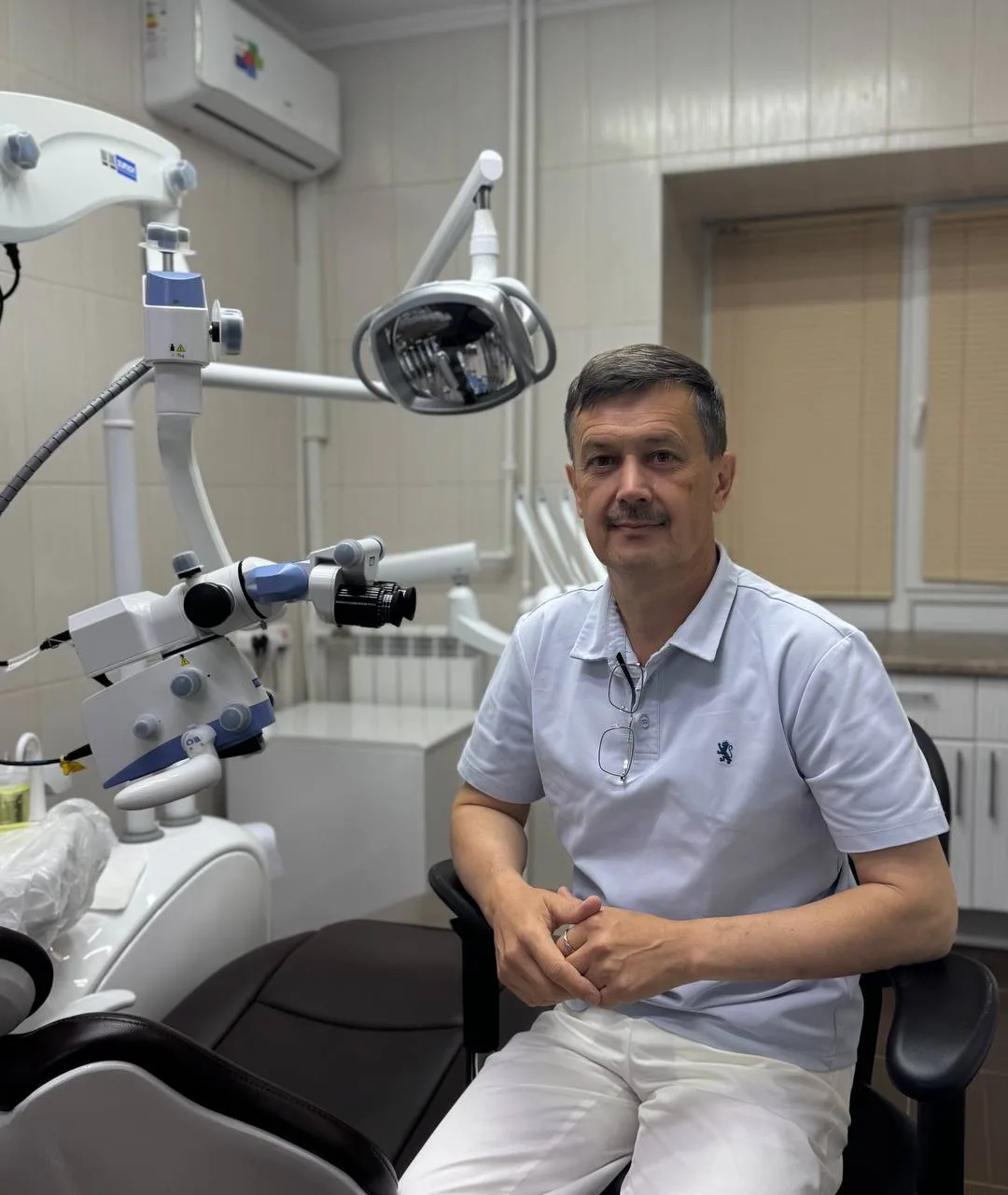 🔬 Ювелирная стоматология: у нас появился дентальный микроскоп и направление МИКРОХИРУР...