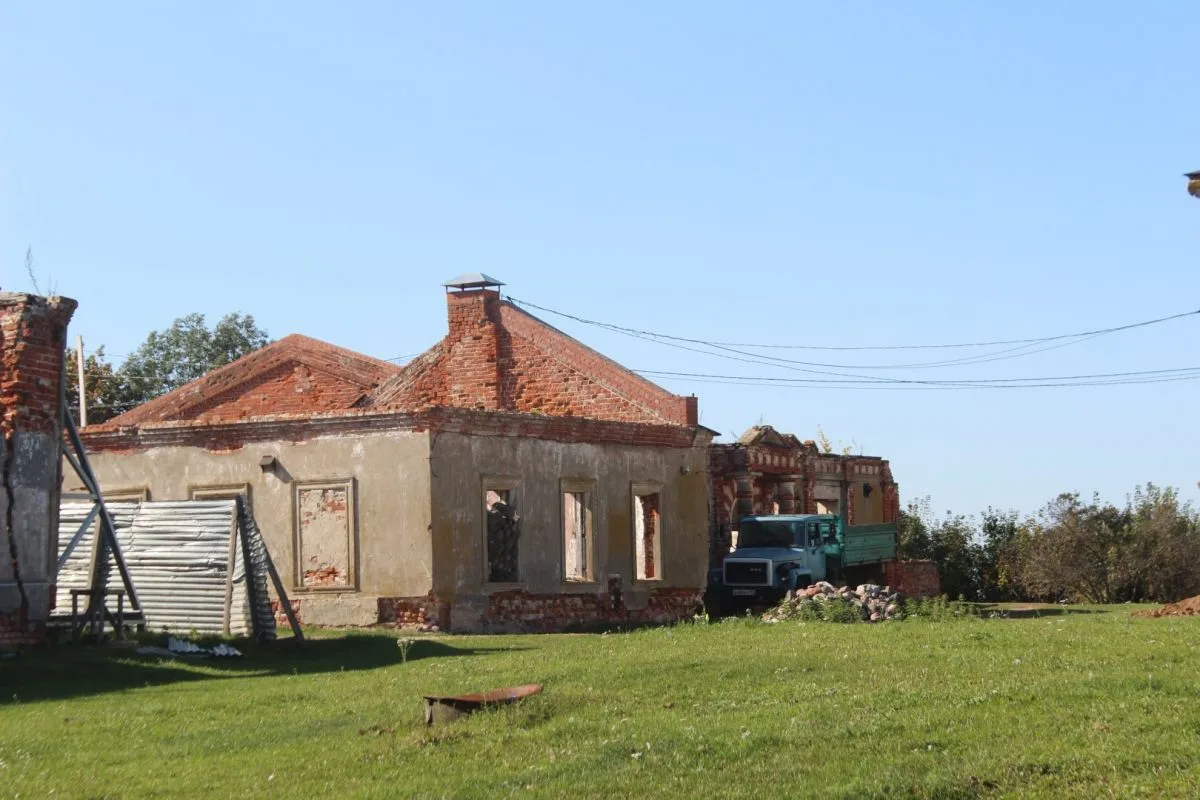 ✅ Дорогу отремонтировали к старинной усадьбе Приклонских-Рукавишниковых