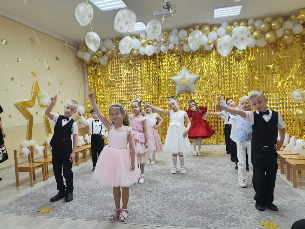 «Звёздный выпуск 2026»: Как наши дети зажгли свои первые звёзды! ✨
Вот и пролетел этот удивительный 