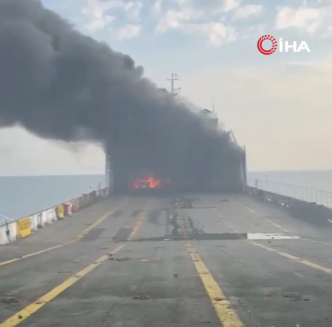 В Черном море дроны ВСУ атаковали турецкое судно.
