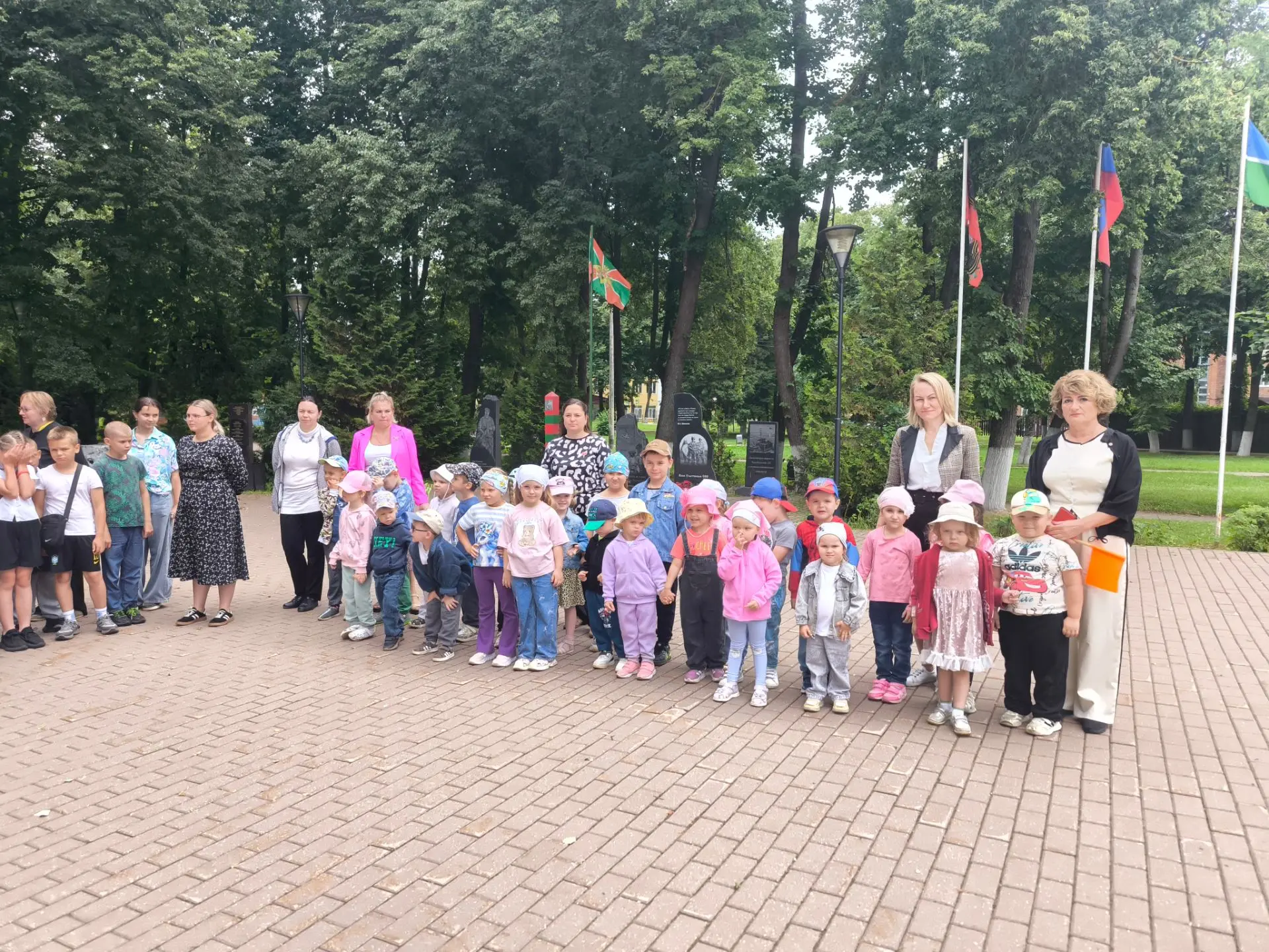 🕯️ 22 июня — День памяти и скорби

Сегодня, в одну из самых печальных дат в истории нашей Родины, в