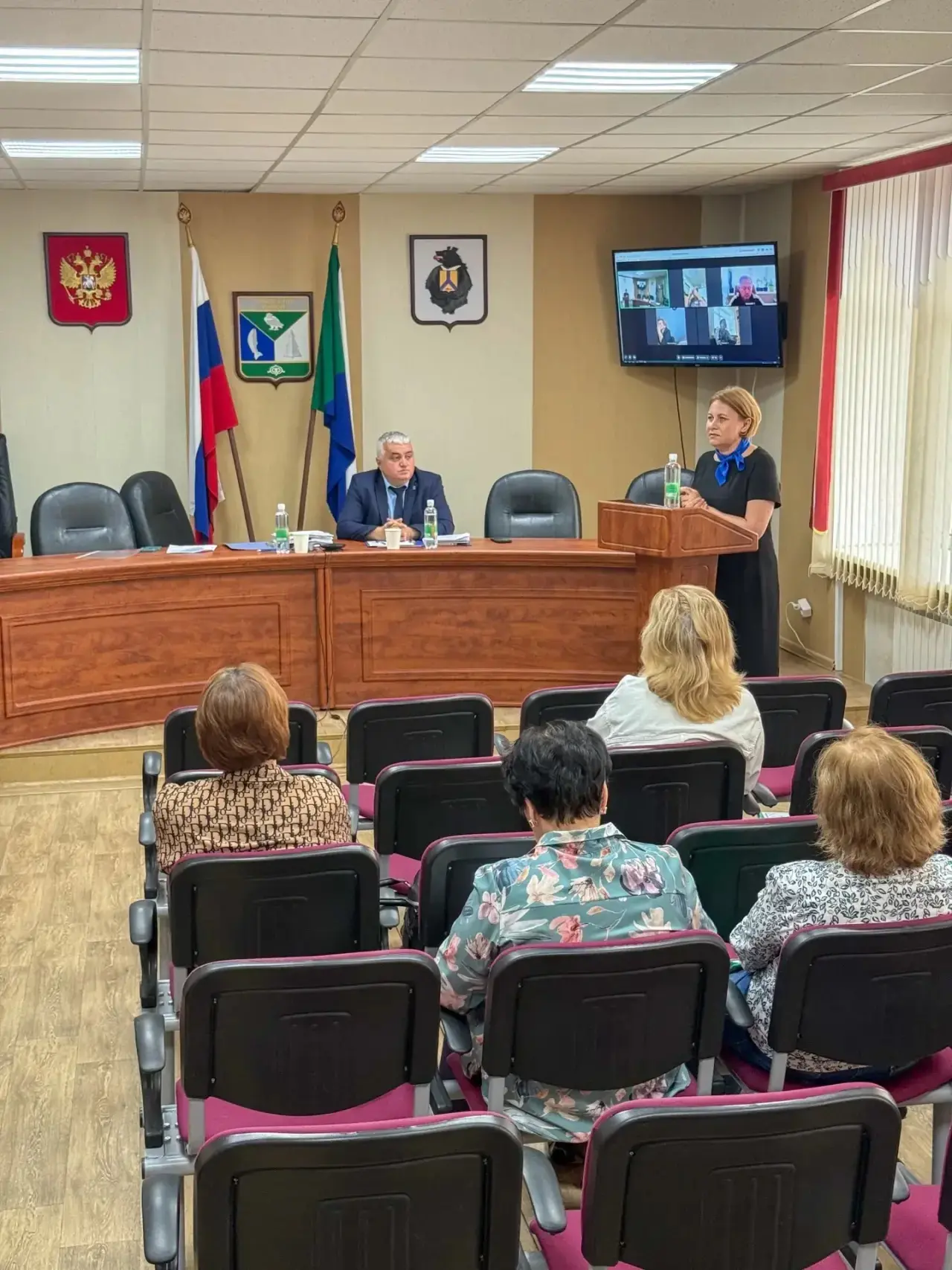 В повестку дня очередного заседания Собрания депутатов Ульчского  муниципального района...