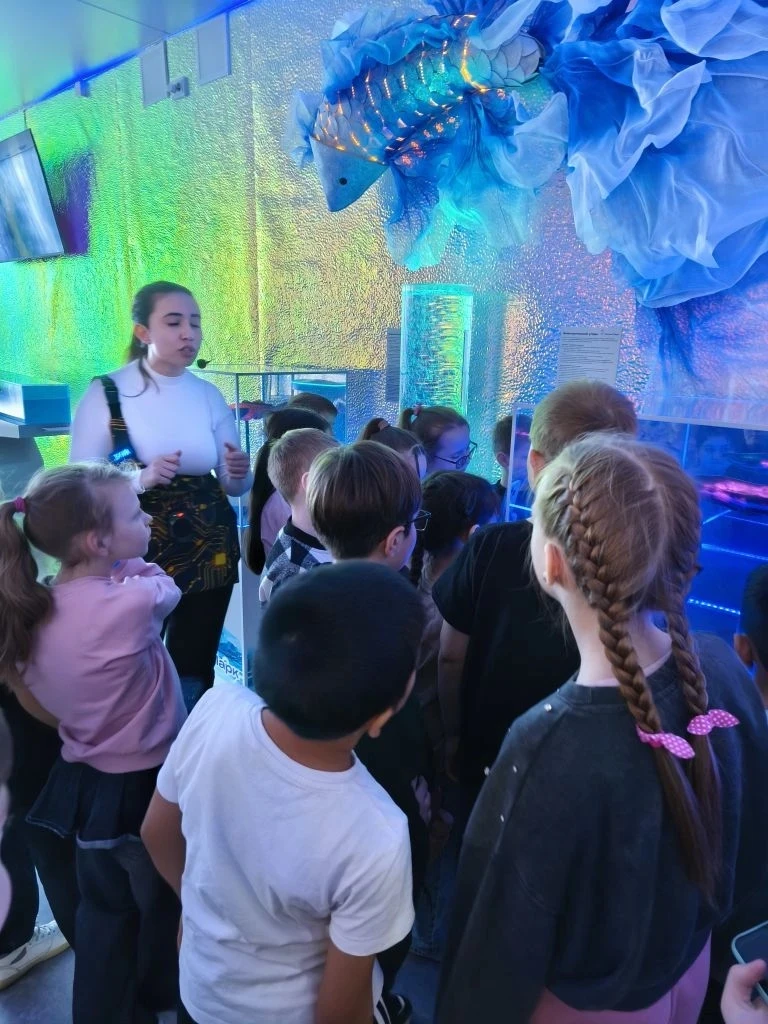 Путешествие в мир науки: день в «Тесла‑парке»! ✨⚡  Сегодня 2а побывал  в удивительном месте — интера