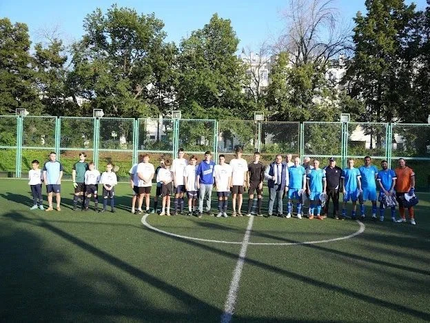 На набережной реки Волга состоялся товарищеский матч ветеранов профессионального футбол...