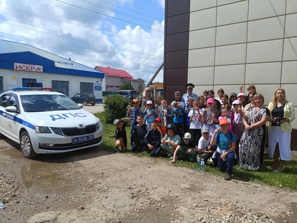 В Центре детского творчества продолжает работу лагерь дневного пребывания «Наследники  Великой Стран