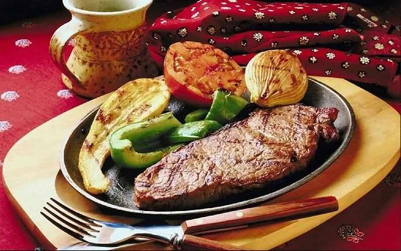 🥩 Лангeт с соусом