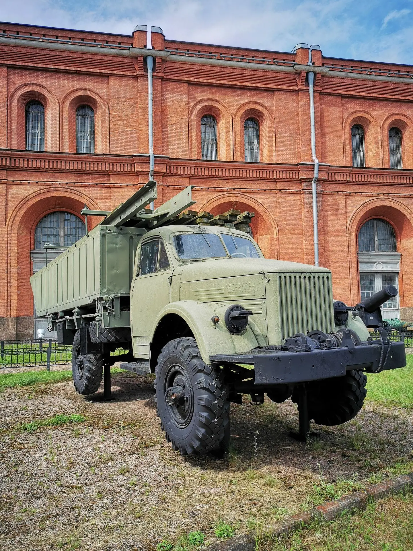 ГАЗ-63 в музее артиллерии.