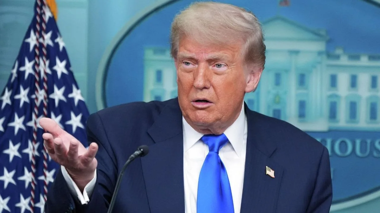 Трамп намекнул на возможные санкции против китайских банков, работающих с Ираном. 24 ав...